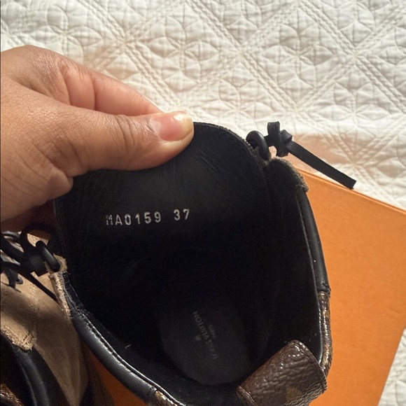 Laureate Platform Desert Boot - Picture 5 of 7